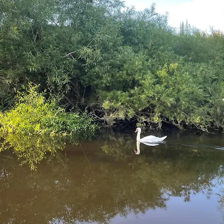 Σπίτι διακοπών River Views, Private Fishing & 9 Min Train To York Ulleskelf