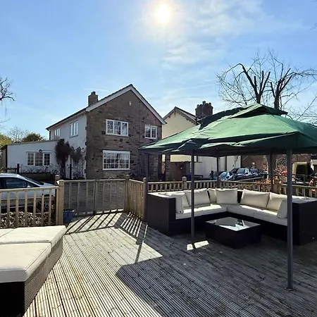 Wharfe Bank * Ulleskelf