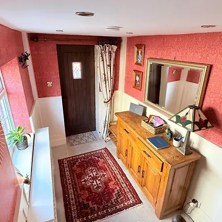 Wharfe Bank * Ulleskelf