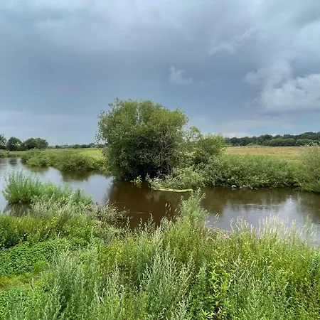 River Views, Private Fishing & 9 Min Train To York * Ulleskelf