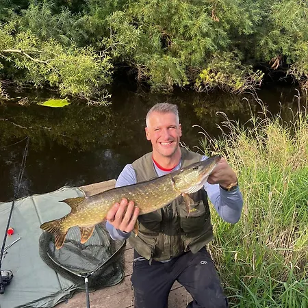River Views, Private Fishing & 9 Min Train To York *