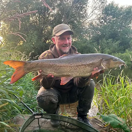 River Views, Private Fishing & 9 Min Train To York