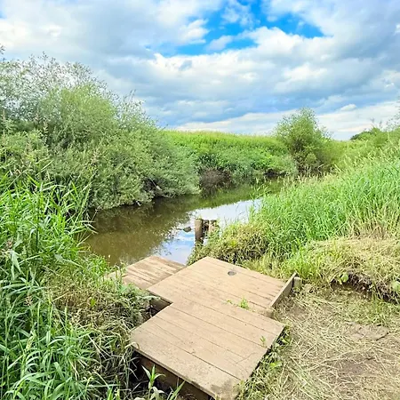 Feriehus River Views, Private Fishing & 9 Min Train To York *