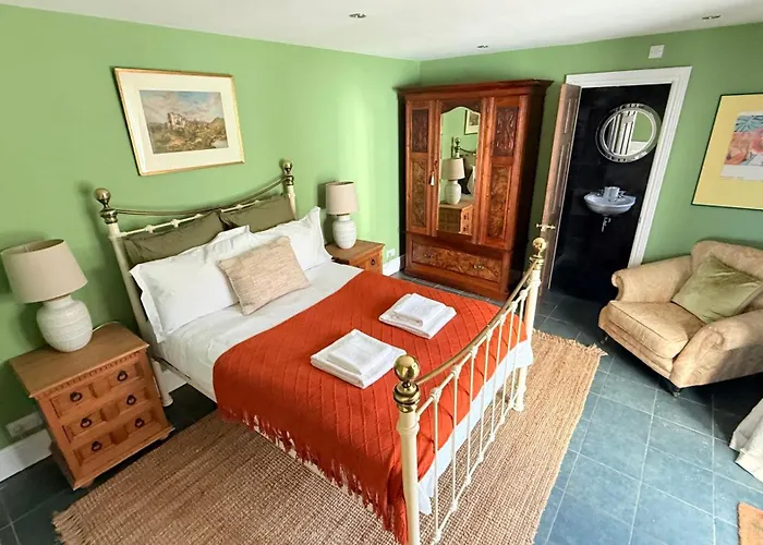 Wharfe Bank * Ulleskelf